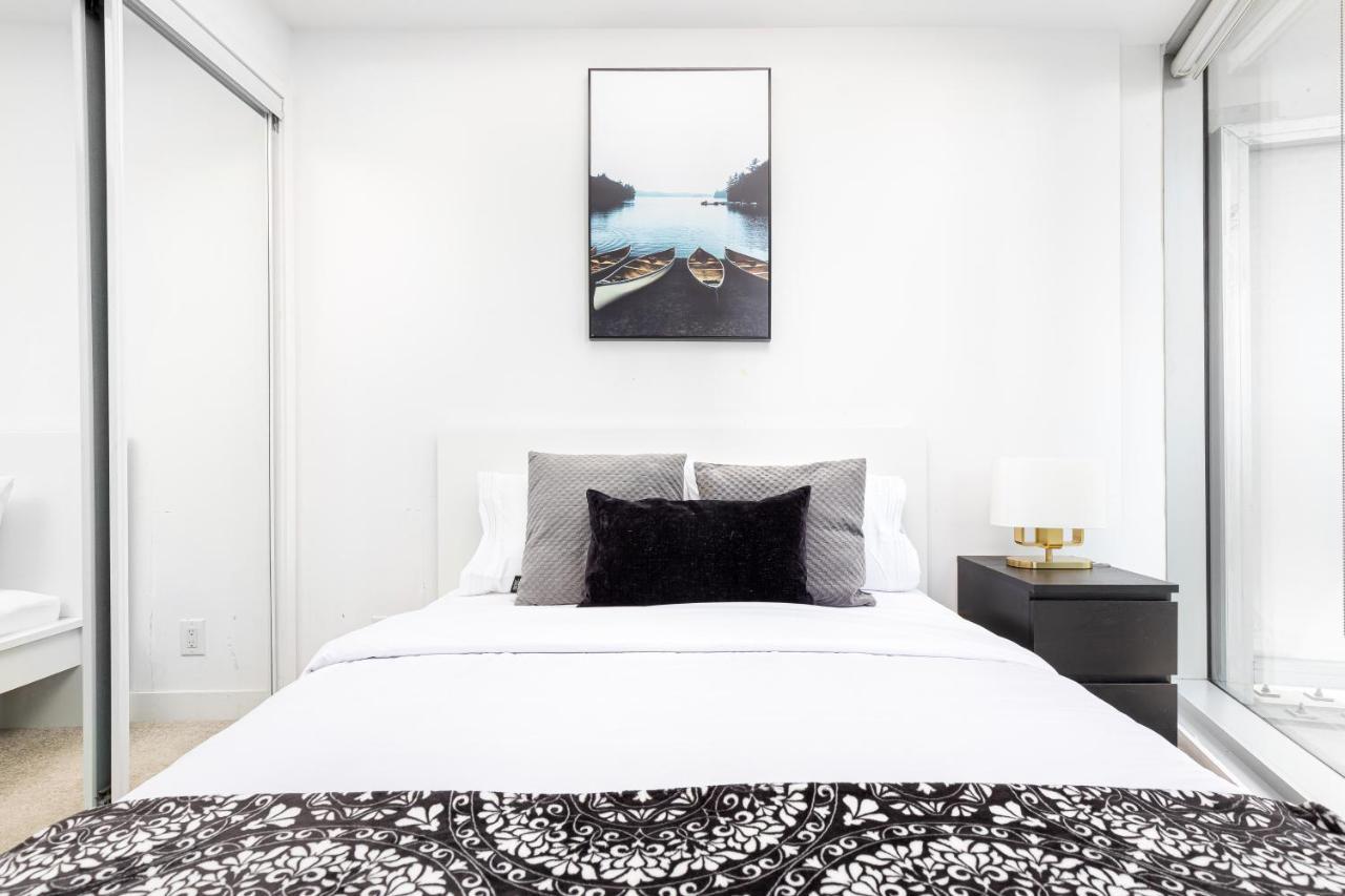Downtown Toronto Condo Near Cn Tower, Mtcc, Rogers Center , Union Station Exterior foto